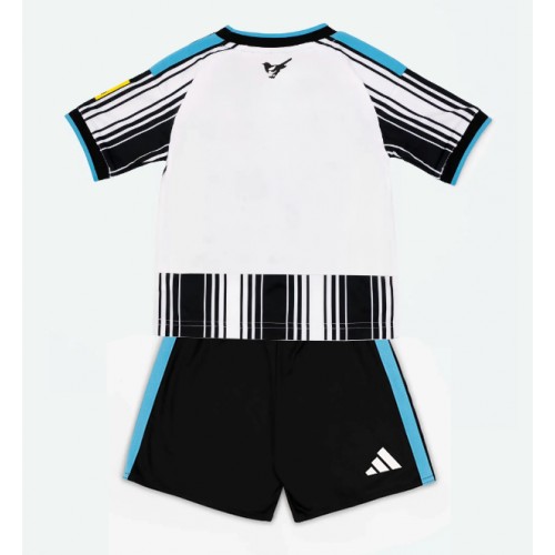 Newcastle United Replika Hemmatröja Barn 2026-27 Kortärmad (+ Korta byxor)